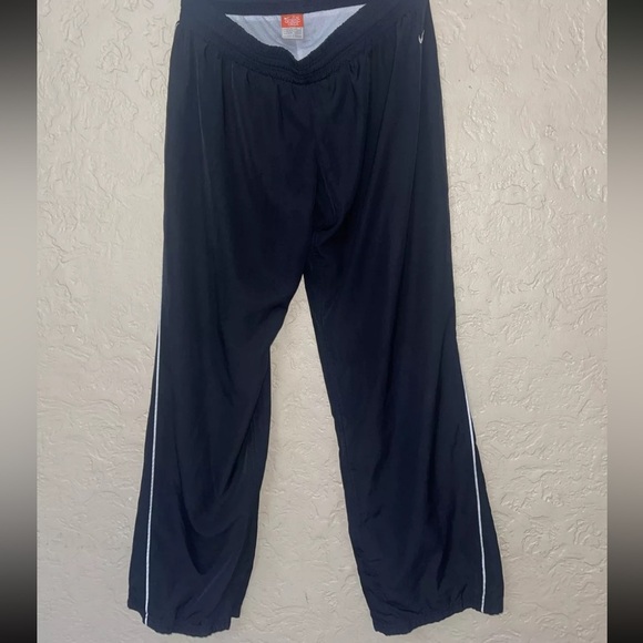 NIKE THE ATHLETIC DEPT. WOMEN'S LINED BLACK TRACKPANTS SIZE L ELASTIC WAIST - Picture 4 of 13